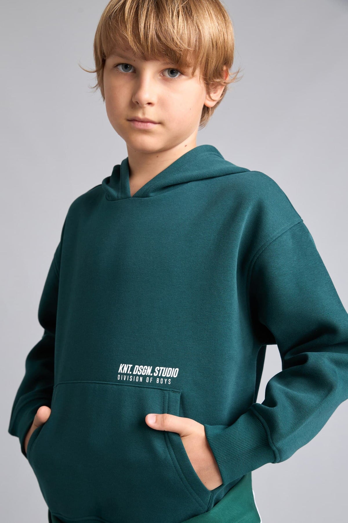 Regular Fit Hooded Printed Kangaroo Pocket Thick Fabric Sweatshirt Boys