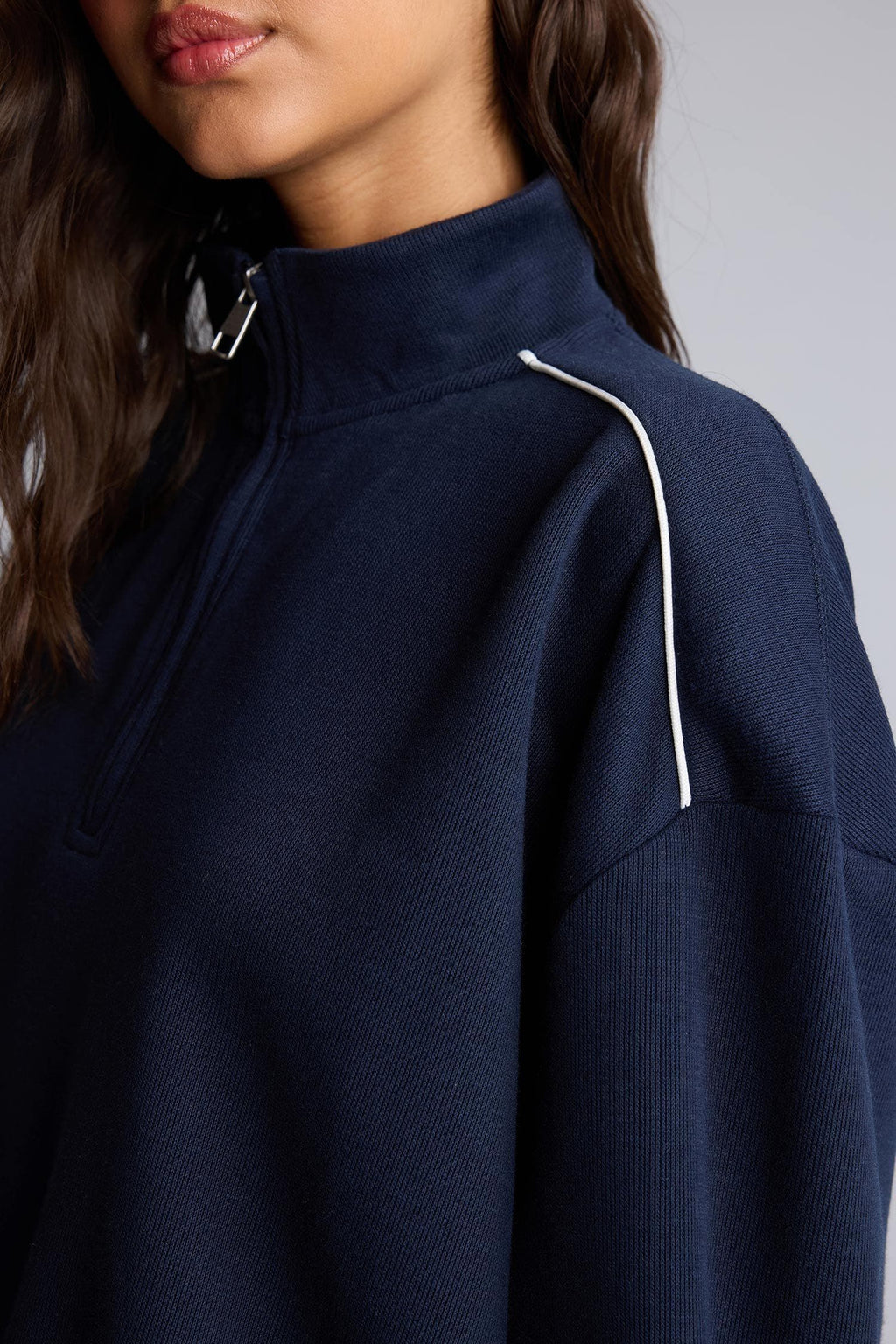 Loose Fit Half Turtleneck Knitwear Look Sweatshirt