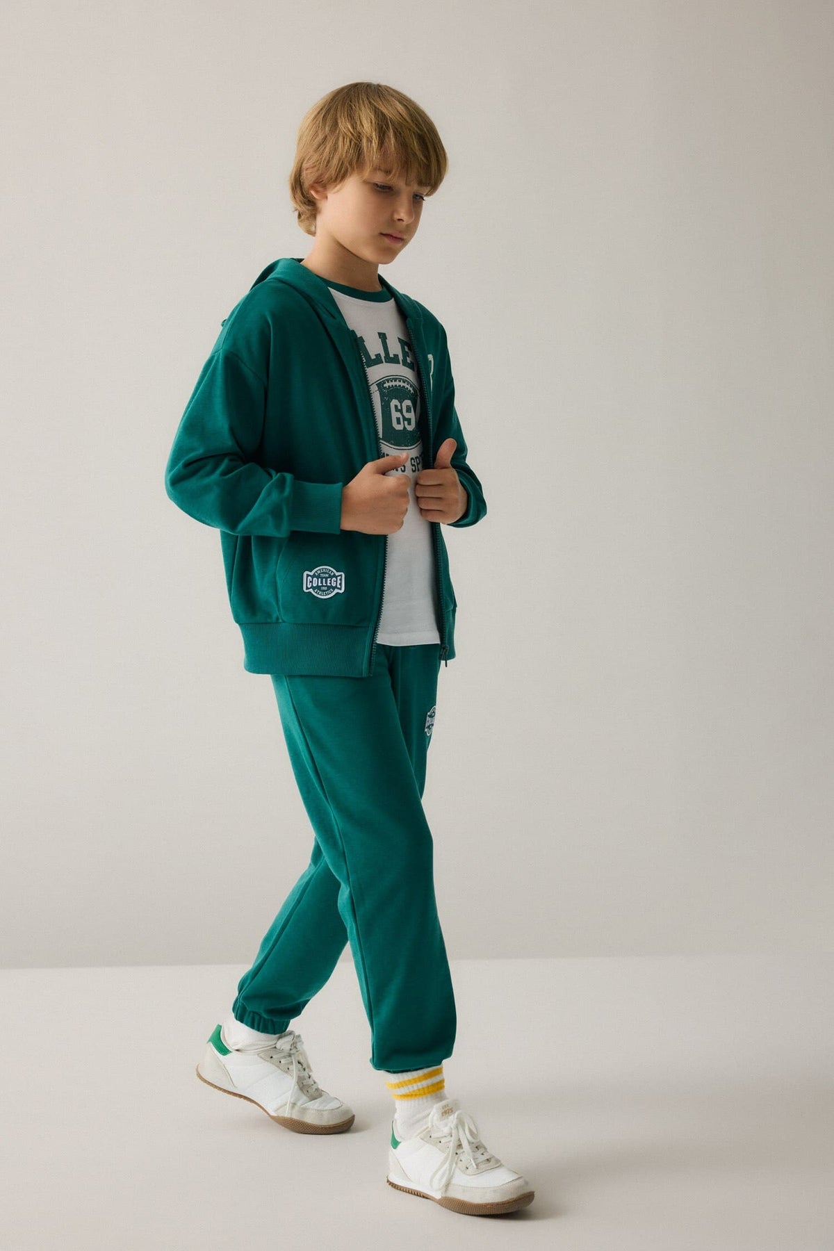 Regular Jogger Fit College Printed Sweatpants Boys Main image