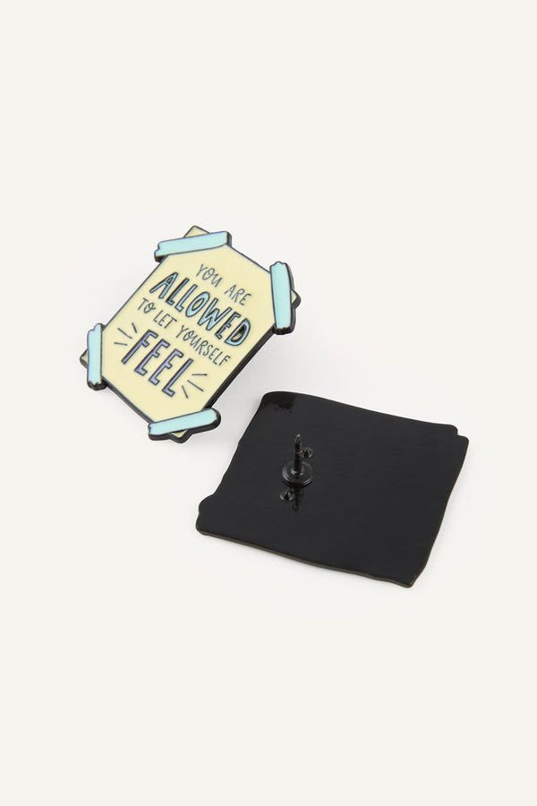 4-Piece Brooch Badge Set