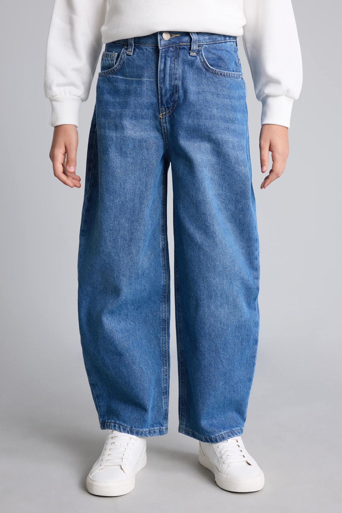 Barrel Fit Flexible Banded Jeans Boy