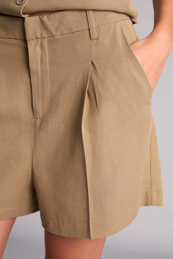 Regular Waist Short Leg Linen Blend Open Khaki Shorts