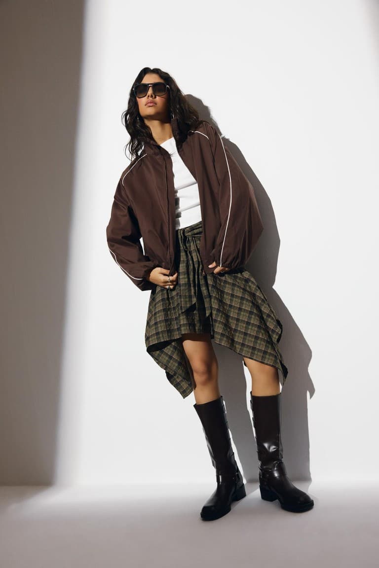 Cotton Asymmetrical Cut Check Normal Waist Mi Open Khaki Skirt