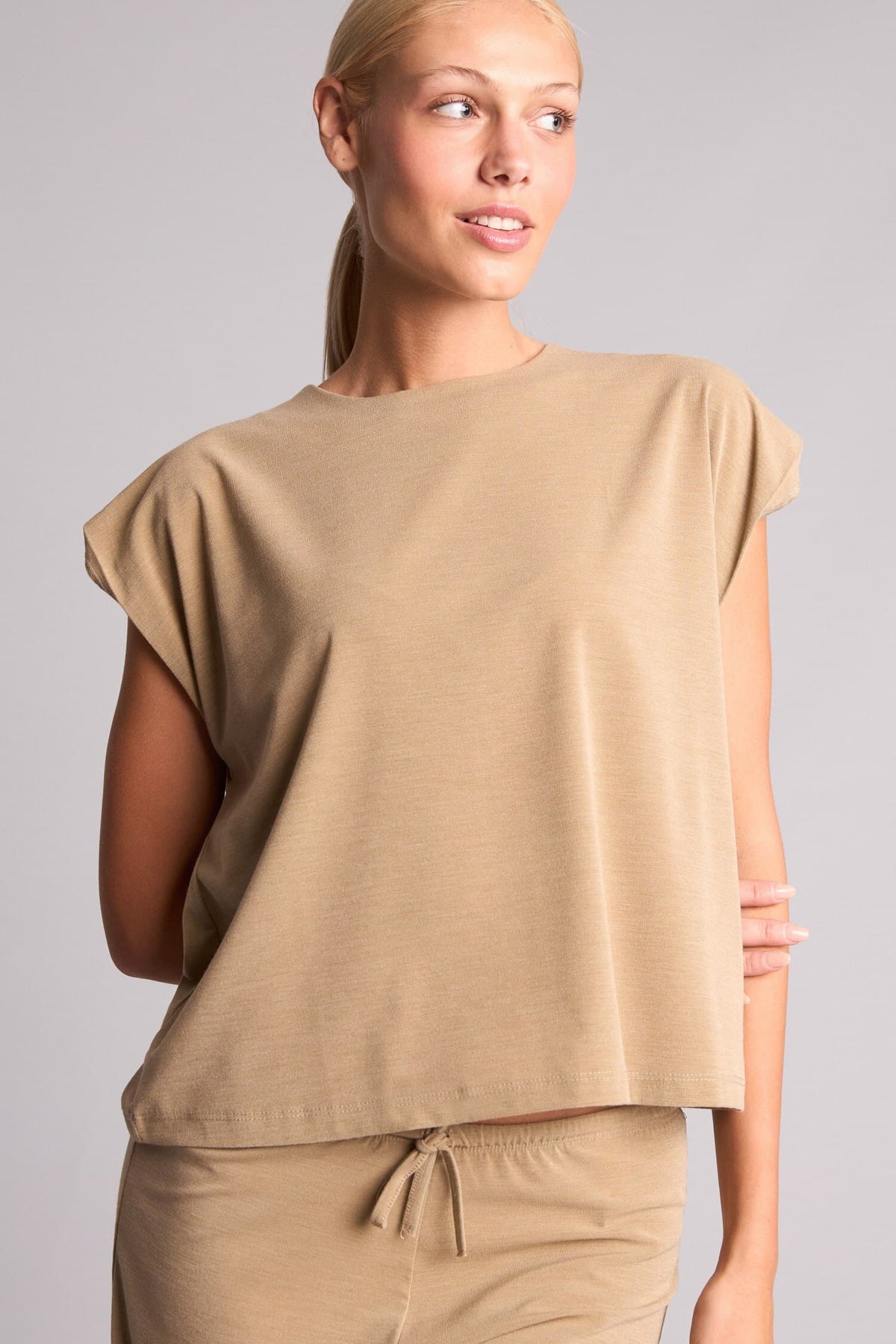 Loose Fit Crew Neck Crepe Short Sleeve Light Brown Blouse