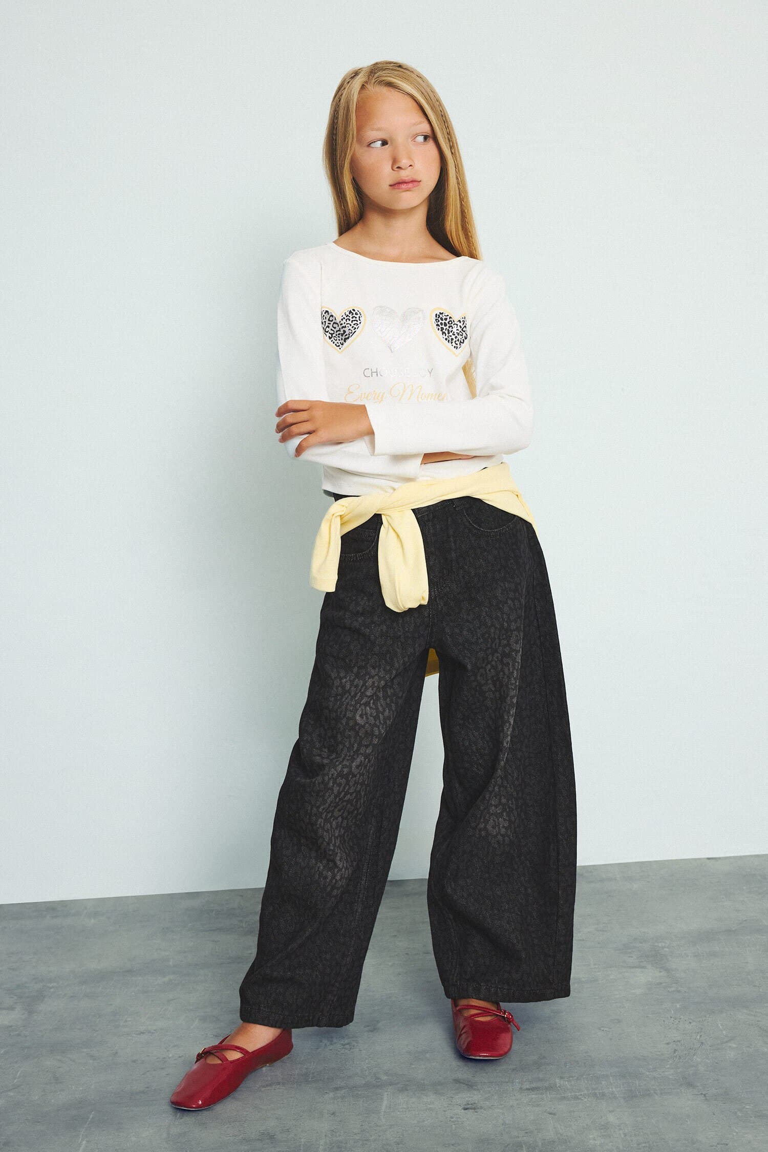 90s Wide Leg Jeans Girl Secondary image