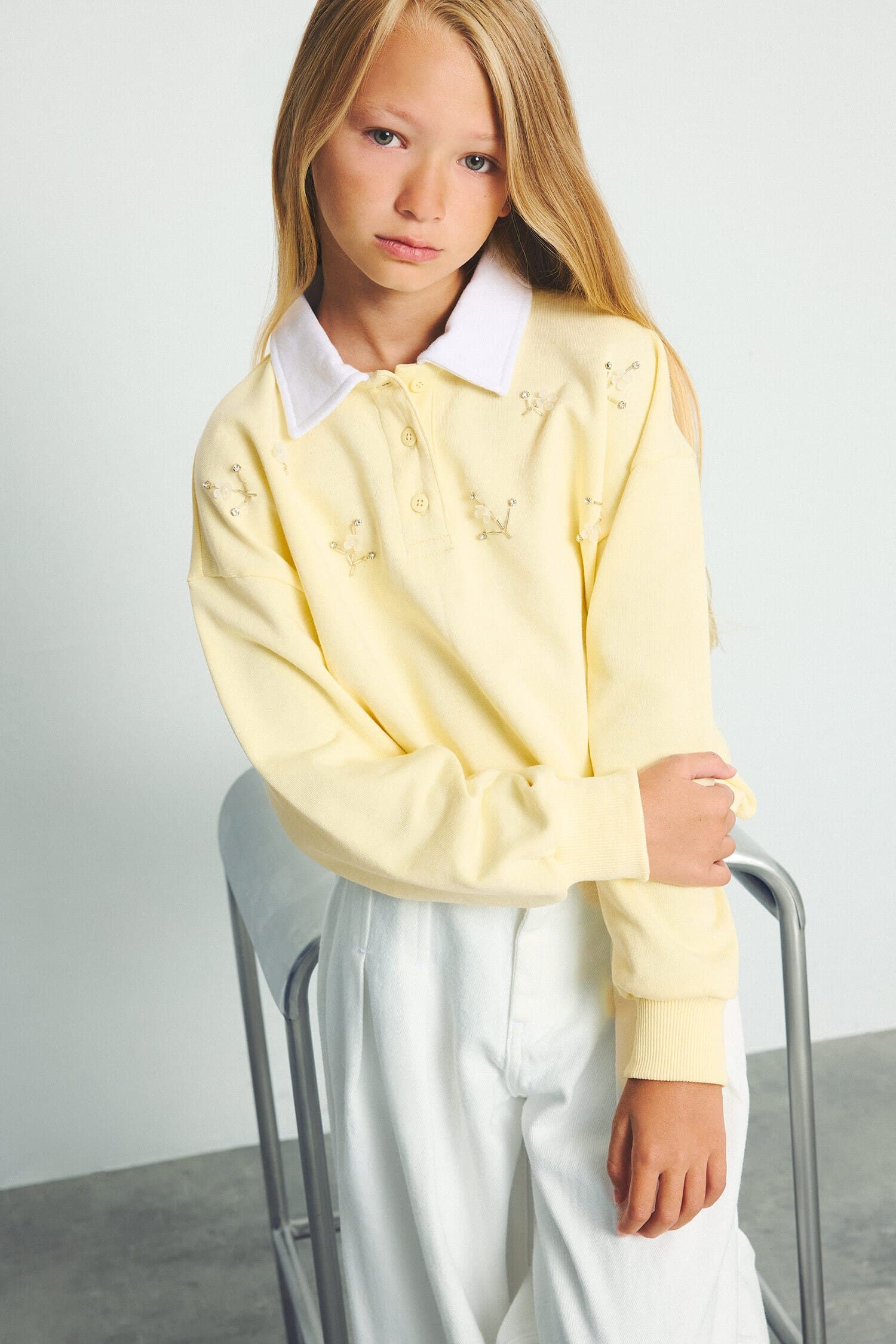 100% Cotton Relax Fit Long Sleeve Polo Collar Light Yellow Sweatshirt Girls Secondary image