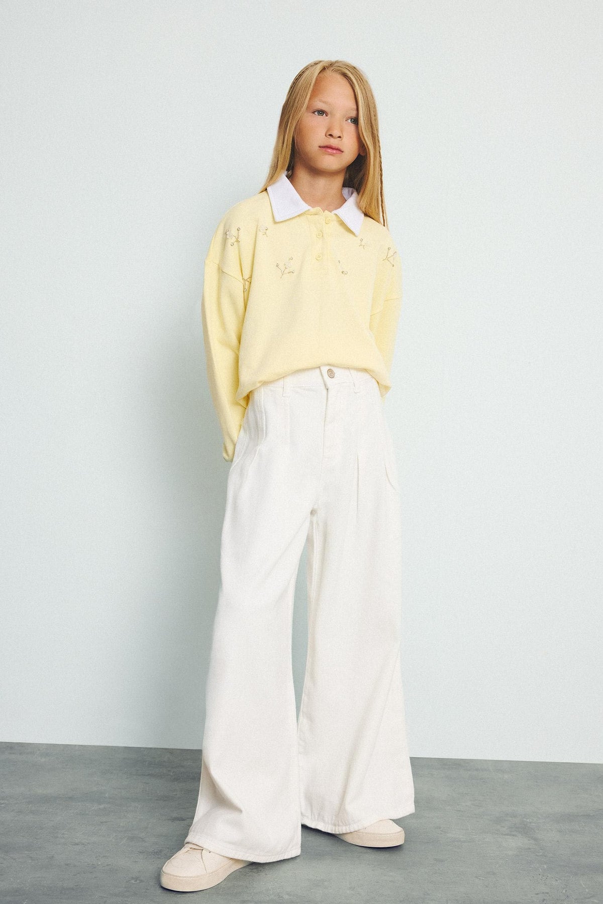 100% Cotton Relax Fit Long Sleeve Polo Collar Light Yellow Sweatshirt Girls