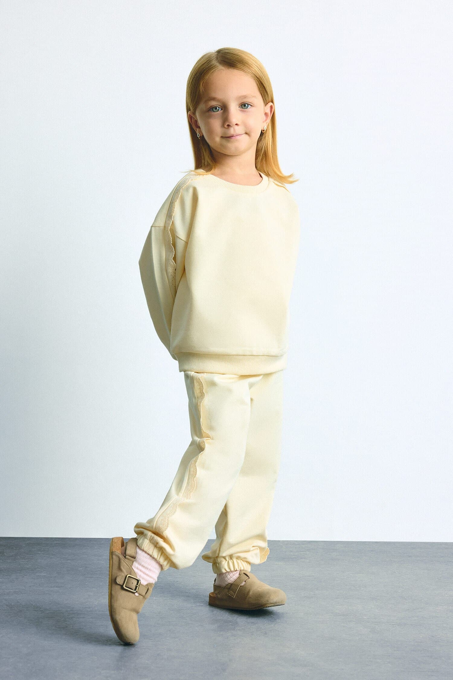 Cotton Regular Fit Long Sleeve Top Elastic Leg Bottom 2 Set Baby Girl Secondary image