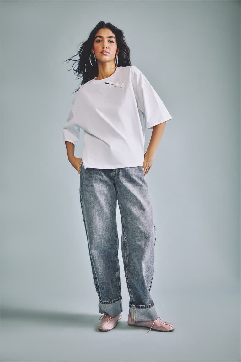 100% Cotton Loose Fit Crew Neck Short Sleeve White T-Shirt