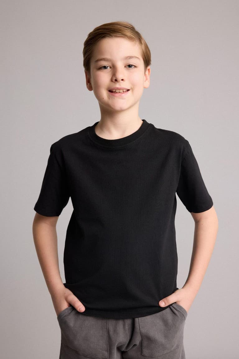Boy Regular Fit Crew Neck Short Sleeve T-Shirt