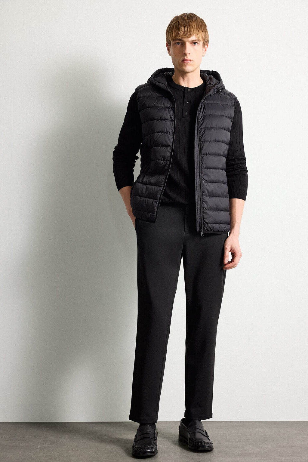 Water Repellent Slim Fit Hooded Vest