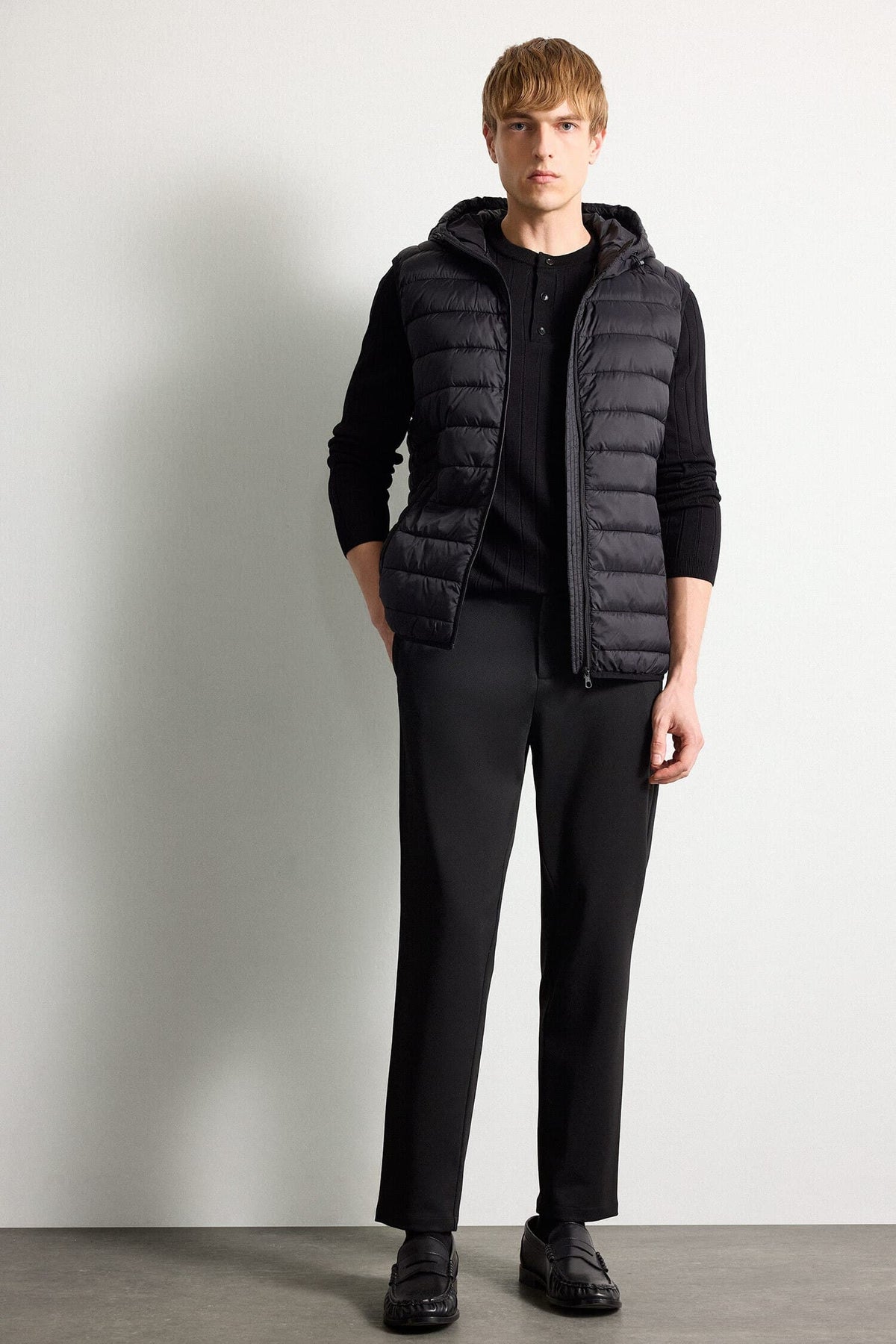 Water Repellent Slim Fit Hooded Vest