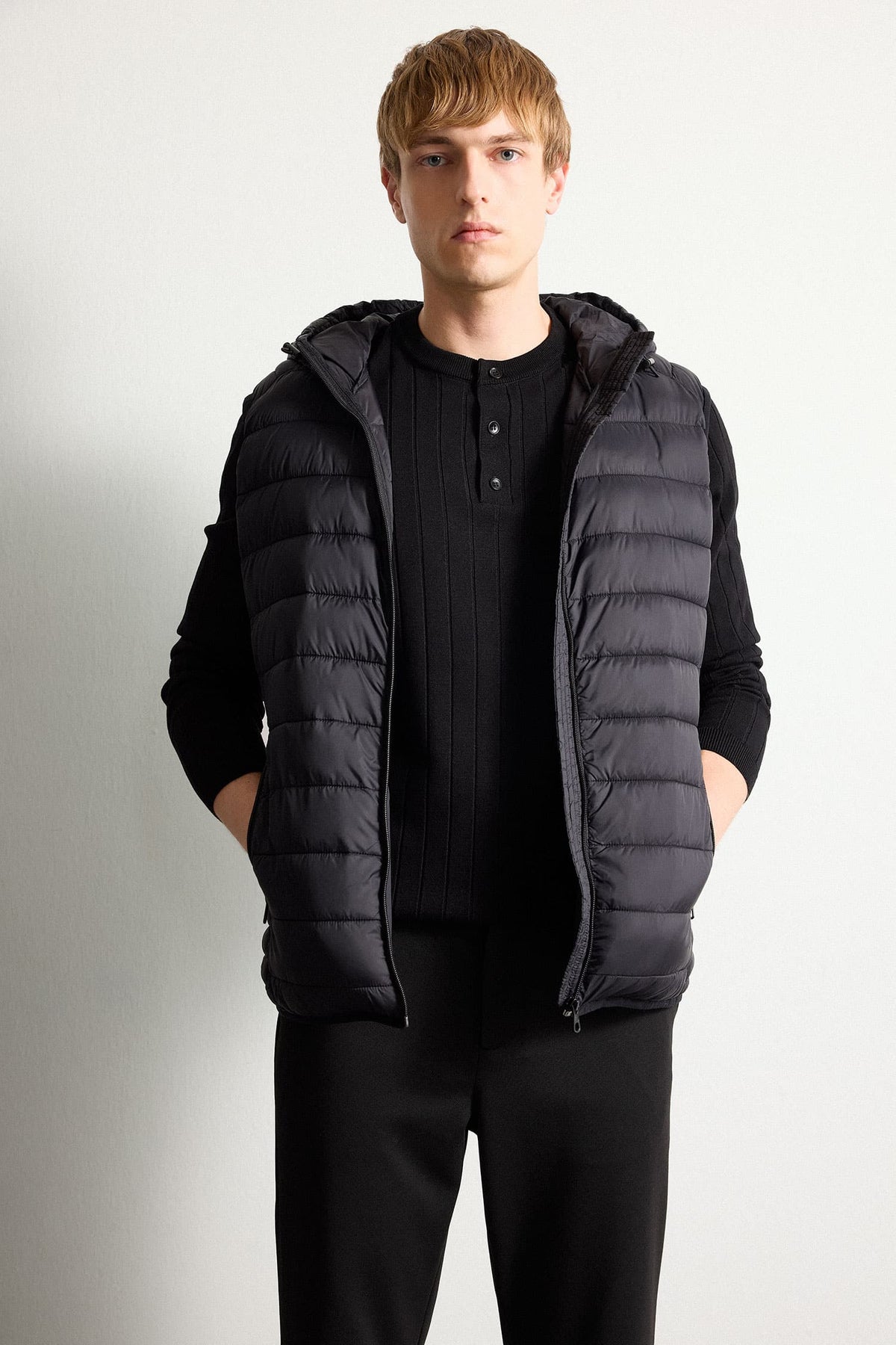 Water Repellent Slim Fit Hooded Vest