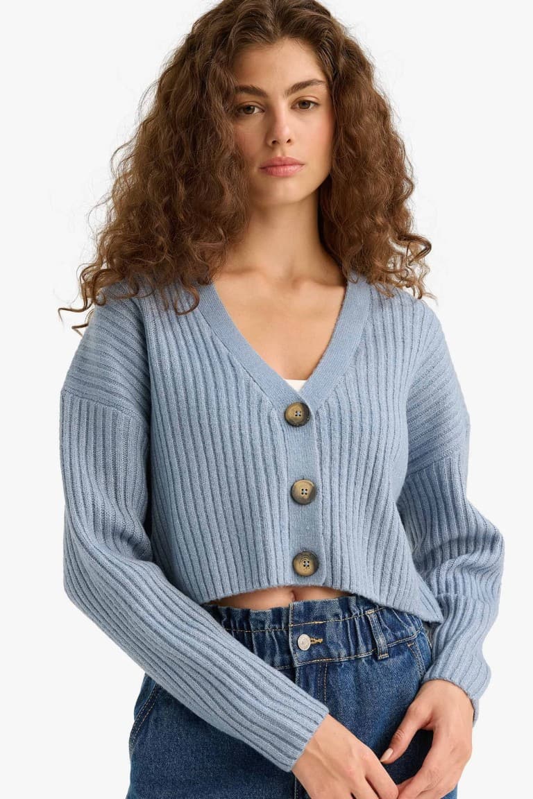 Regular Fit V-Neck Buttoned Knitwear Cardigan Main image