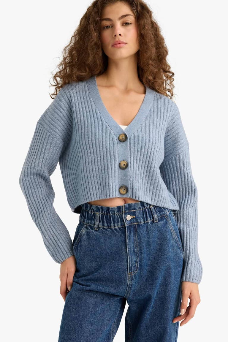 Regular Fit V-Neck Buttoned Knitwear Cardigan