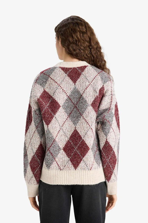 Oversize Wide Fit V-Neck Diamond Pattern Buttoned Knit Cardigan