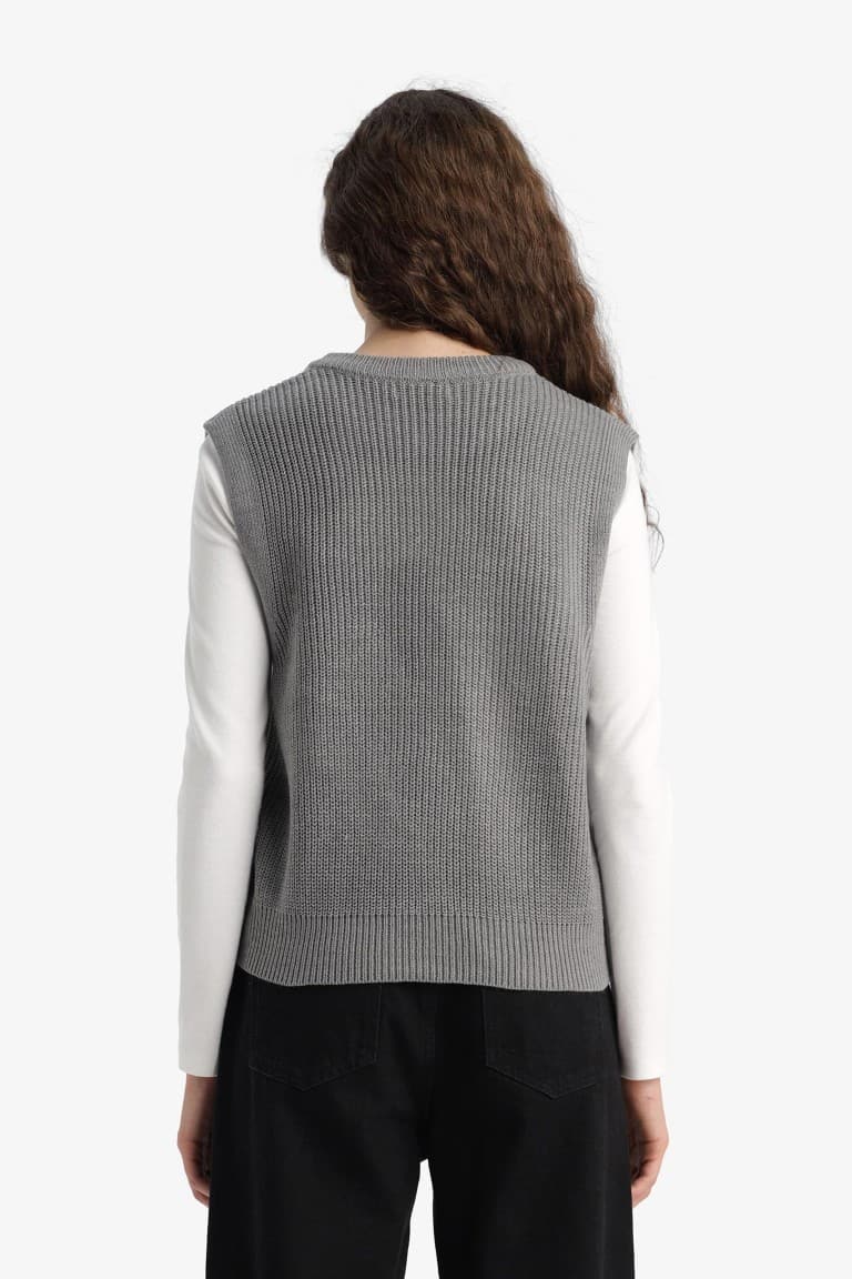 Oversize Wide Fit Crew Neck Knit Sweater