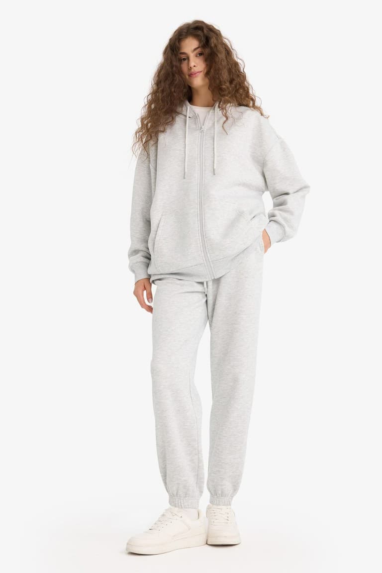 Standard Fit Elastic Waist Basic Thick Jogger Sweatpants