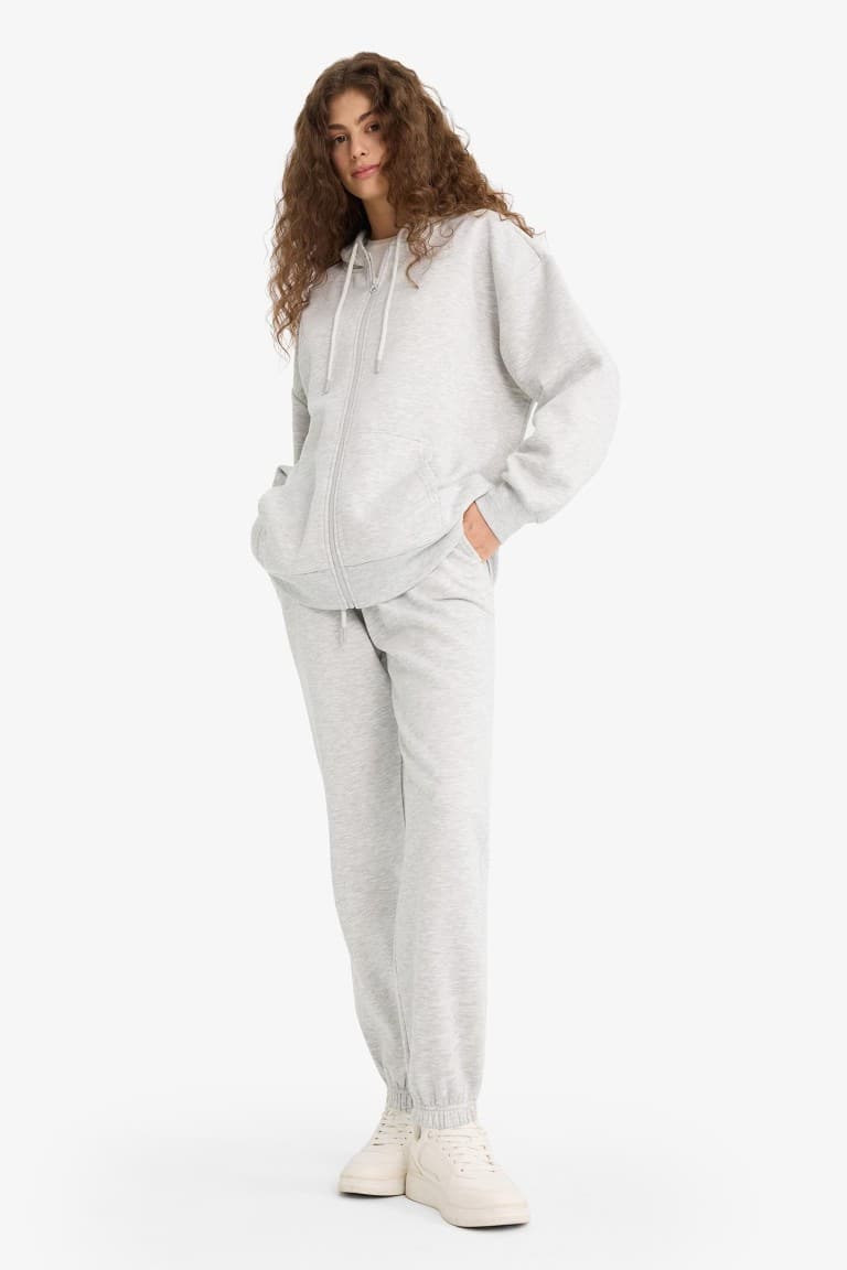 Standard Fit Elastic Waist Basic Thick Jogger Sweatpants