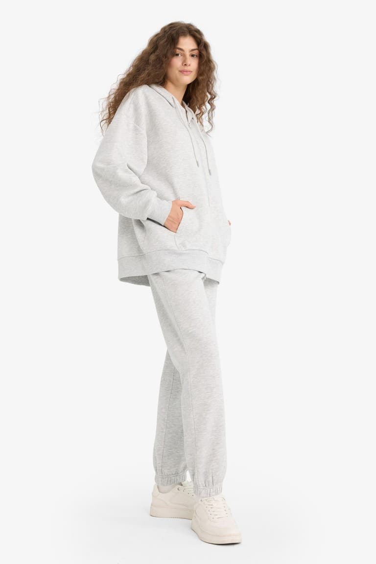 Standard Fit Elastic Waist Basic Thick Jogger Sweatpants