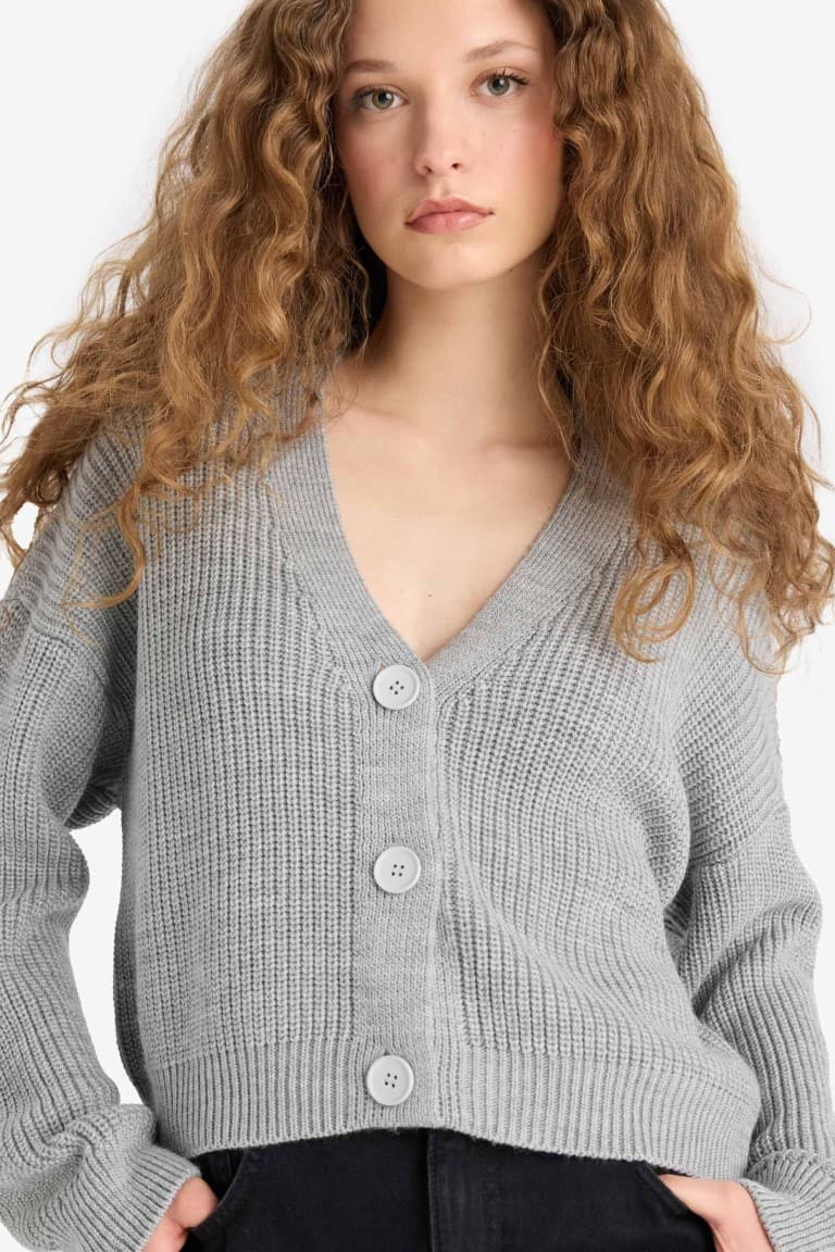 Regular Fit V-Neck Buttoned Knitwear Cardigan