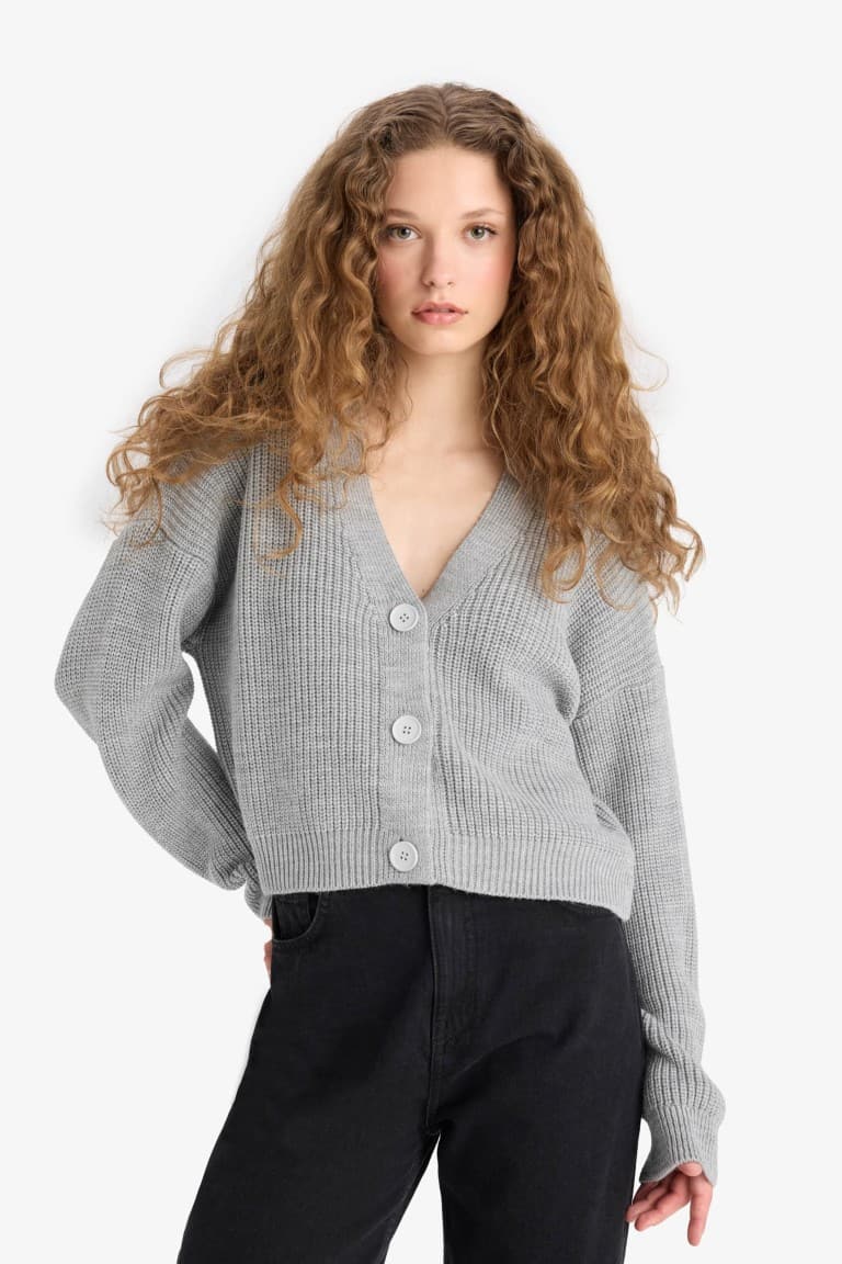 Regular Fit V-Neck Buttoned Knitwear Cardigan