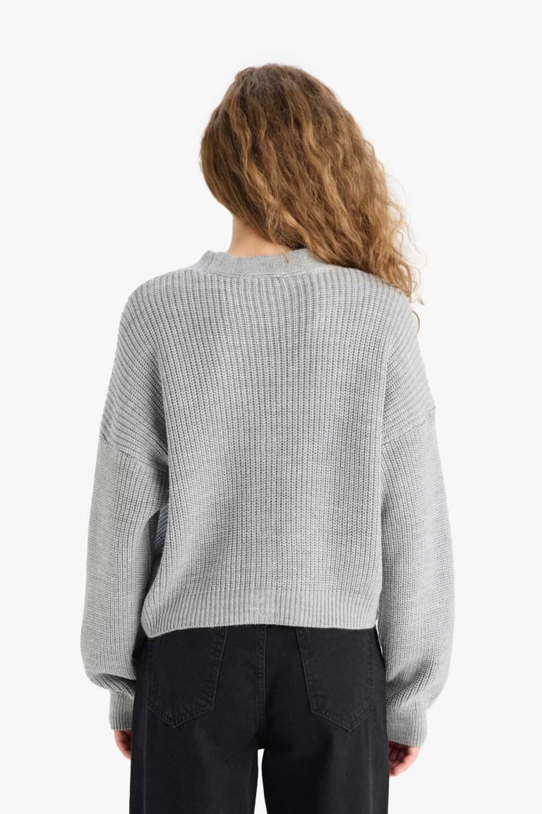Regular Fit V-Neck Buttoned Knitwear Cardigan
