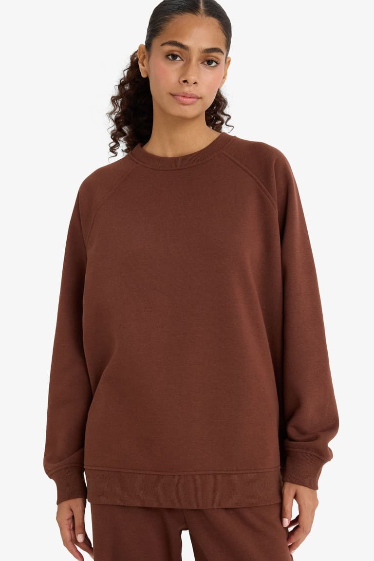 Oversized, loose fit, crew neck, basic, simple thick sweatshirt Main image