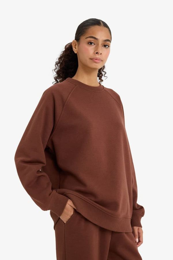 Oversized, loose fit, crew neck, basic, simple thick sweatshirt