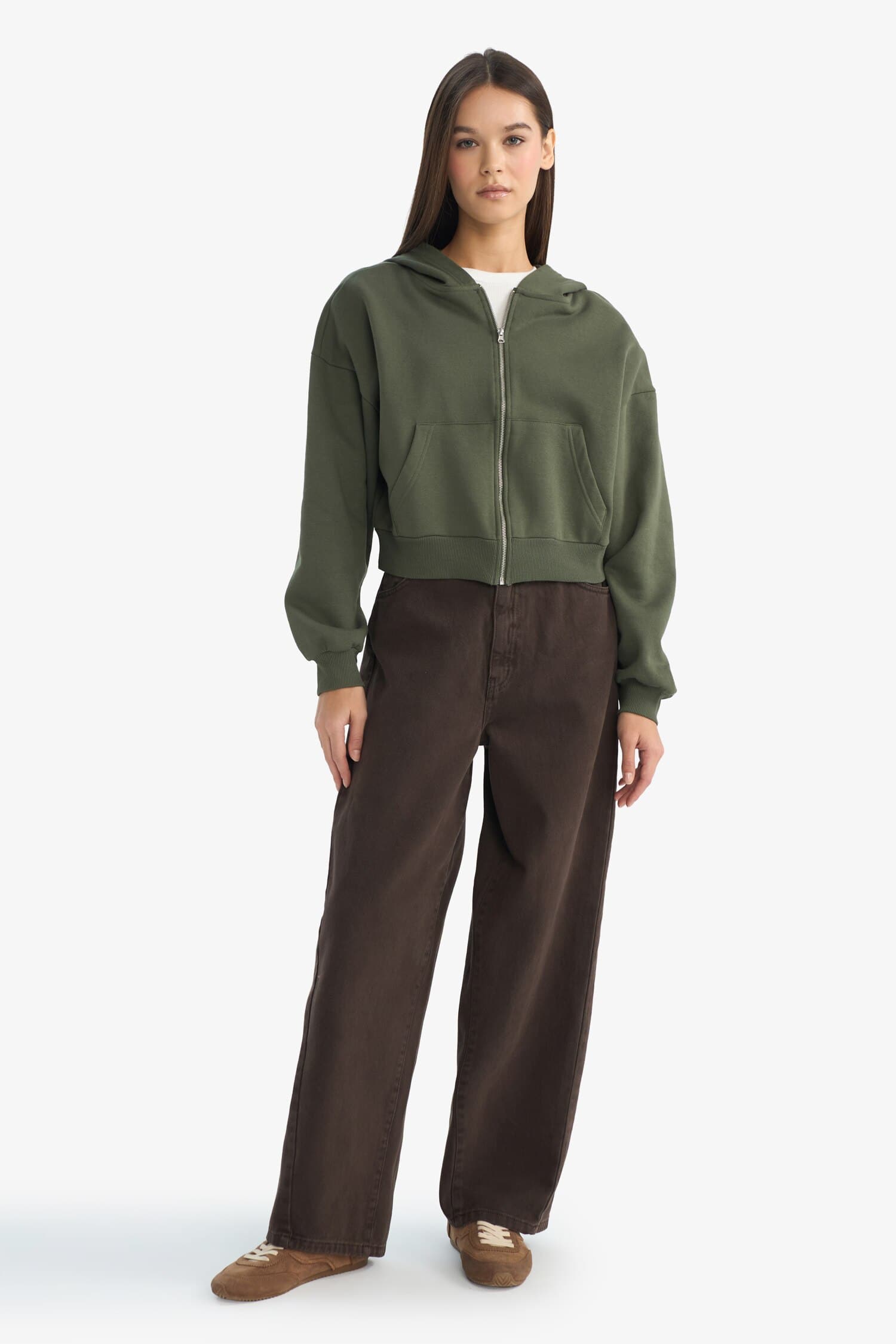Cool Cropped Fit Hooded Thick Zippered Sweatshirt Secondary image